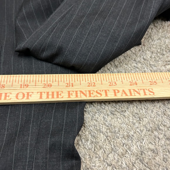 Brooks Brothers Suit 43R Pants 34X31 Charcoal Gray Pinstripe 2-Piece Wool Set - Picture 4 of 16